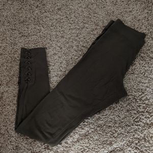 Aéropostale Olive Green Leggings With Ankle Design
